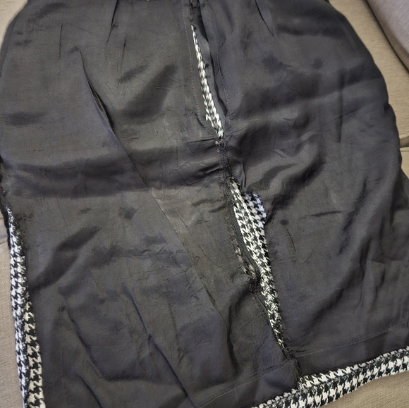 Vintage houndstooth black white wool pencil skirt - Picture 12 of 14